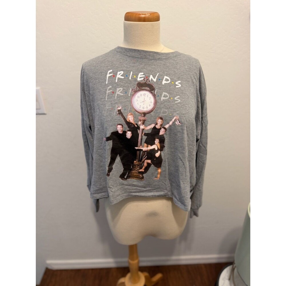 Friends Graphic Gray Pullover shirt - Clock Cast Print
